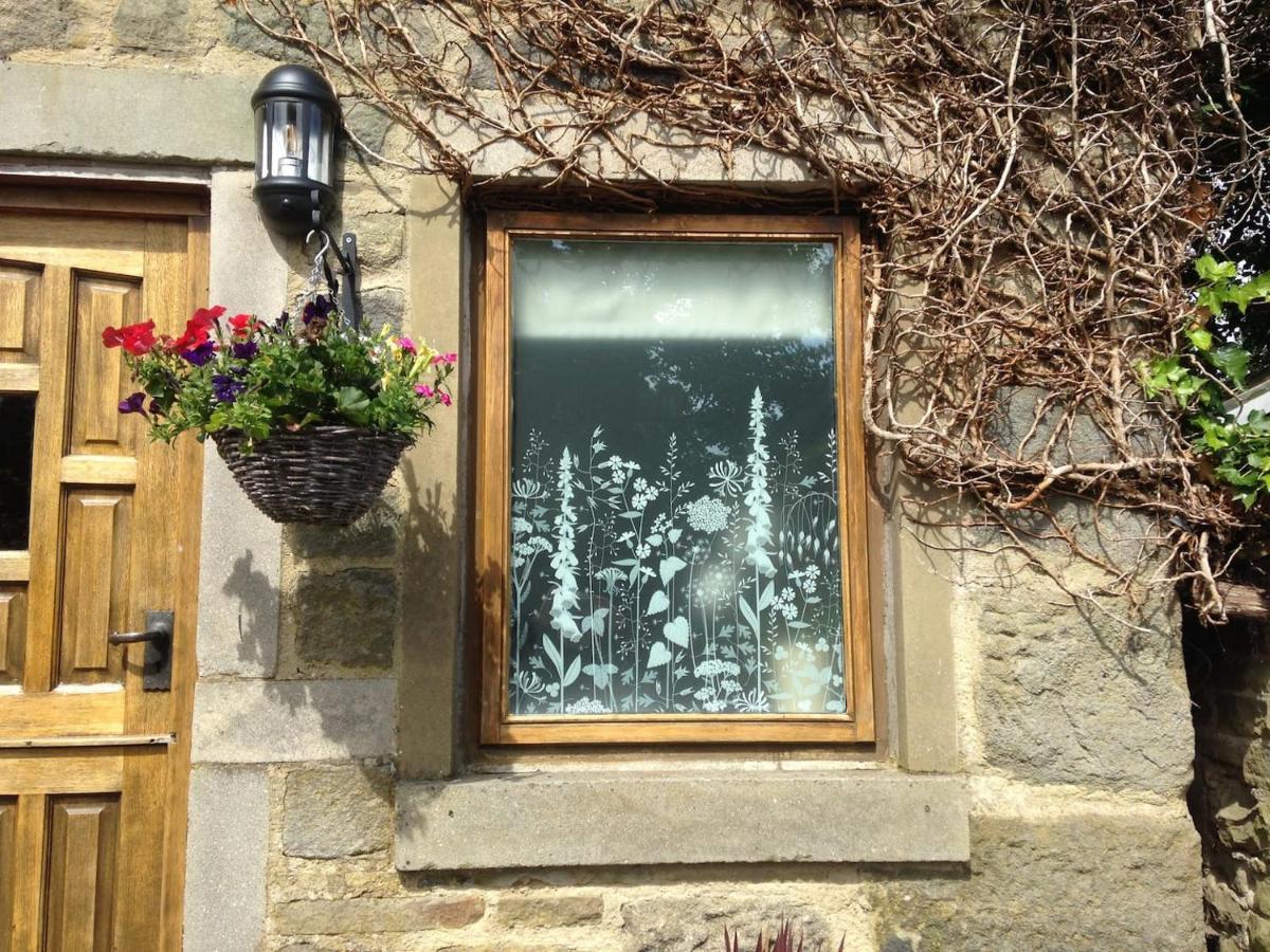 Bijou Cottage In Bronte Country With Wood-Burning Stove & Hot Tub Spa 호어스 외부 사진