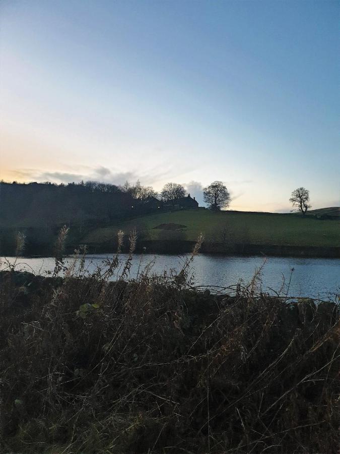 Bijou Cottage In Bronte Country With Wood-Burning Stove & Hot Tub Spa 호어스 외부 사진
